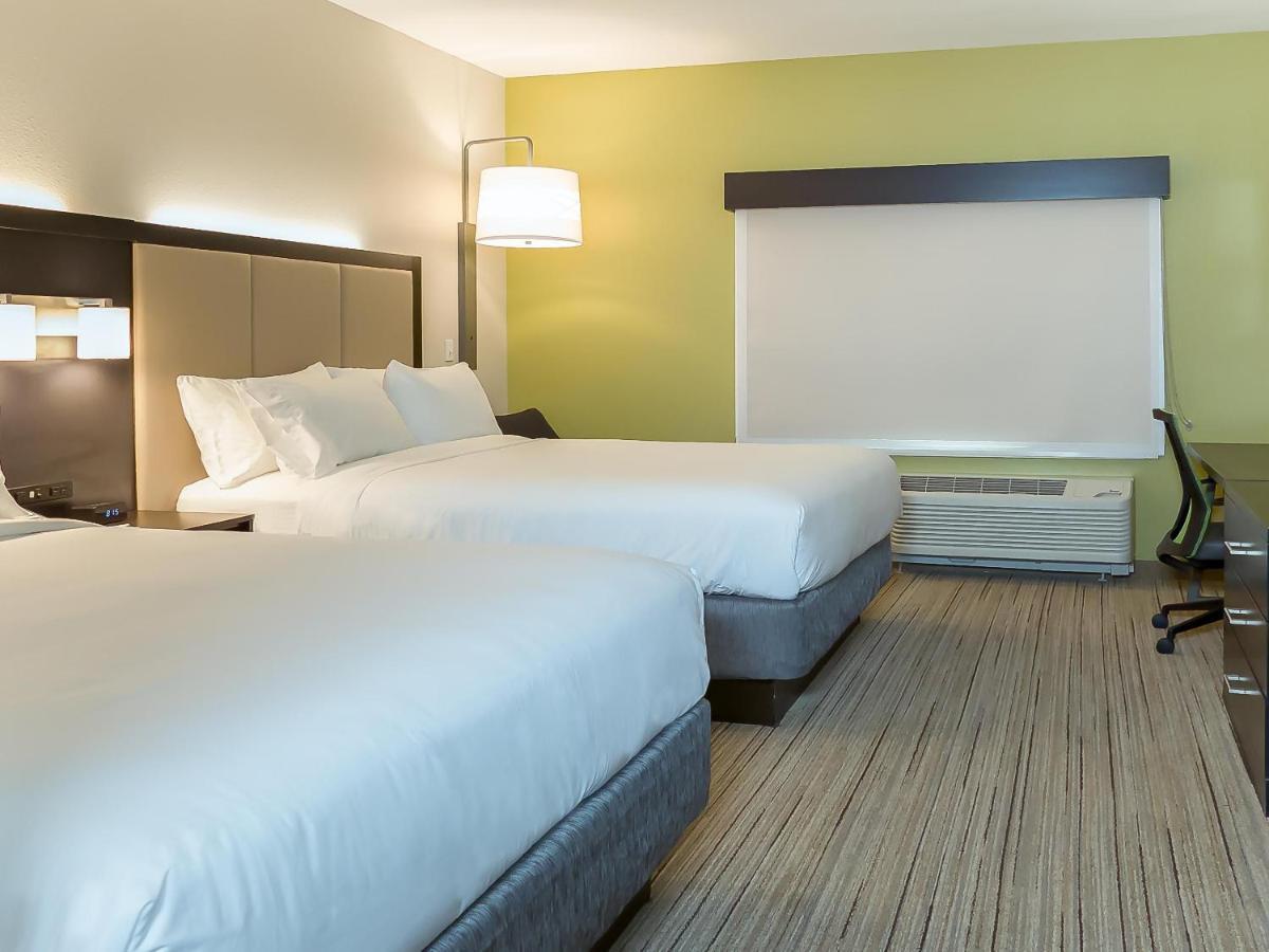 Holiday Inn Express & Suites - Tampa East - Ybor City, An Ihg Hotel Екстер'єр фото